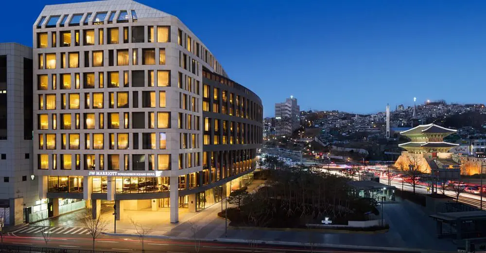 Want the 'sharpest' hotel rates? Turn to Excite