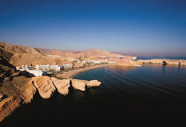 FOLLOW THE ANCIENT PATHS THROUGH OMAN 35 Total Indulgence Shangri-La
