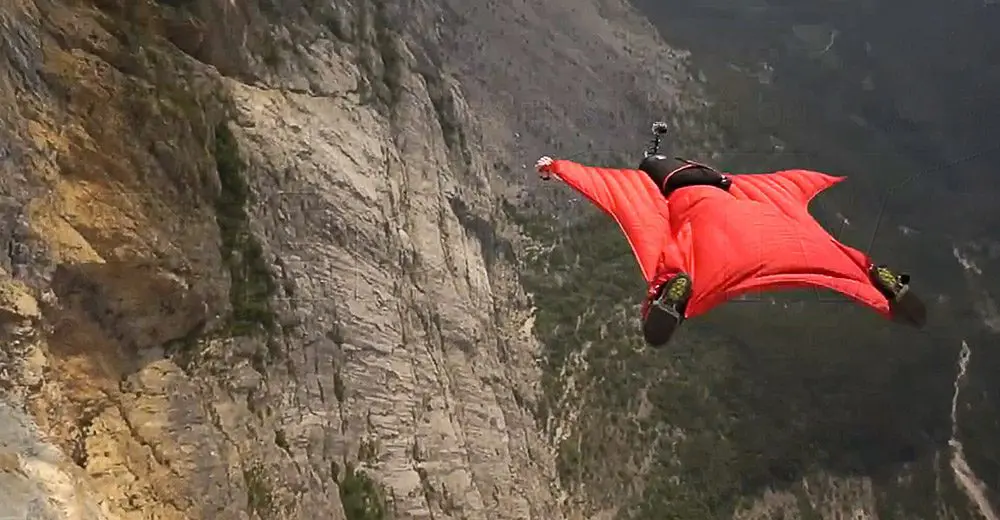 The wonder of wingsuiting