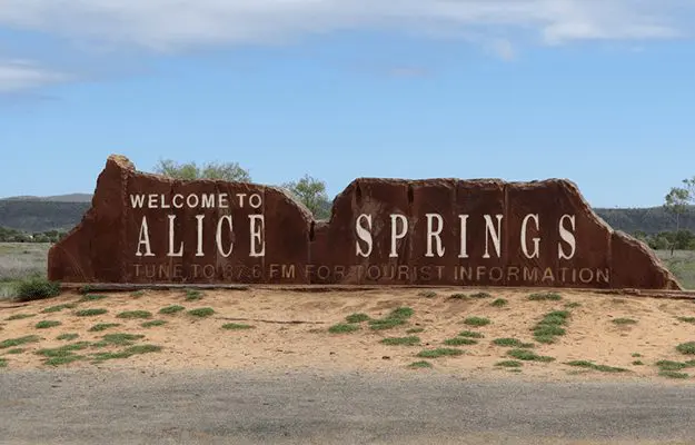 Qantas & Alliance Team Up In The Name Of Domestic Growth 1 alice springs - karryon