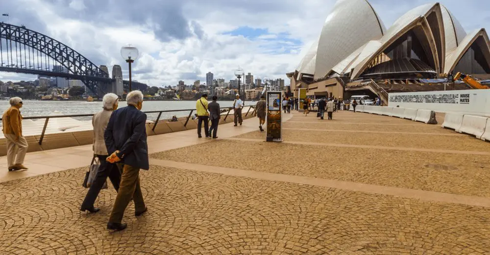 Fri 17 Oct: 10 things you need to know today