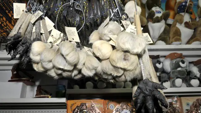 The worst souvenirs from around the world 29 358645-23d862f4-144a-11e3-ba9e-bb86e6b3889c