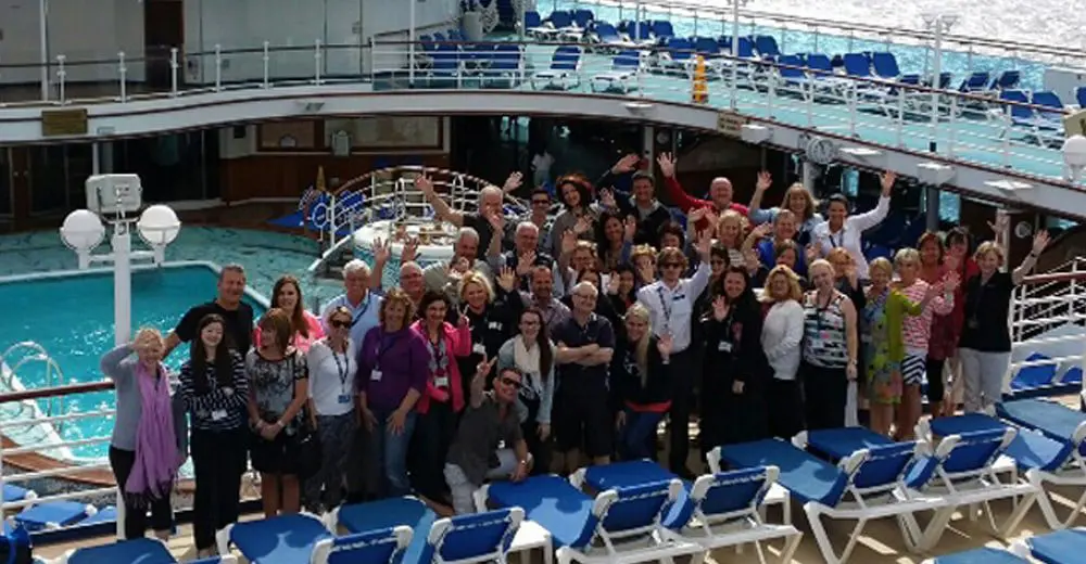 Thurs 27 Nov: 10 things you need to know today