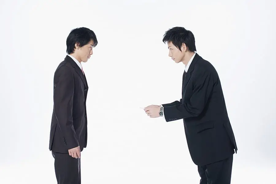 7 unusual etiquette rules around the world 23 Japanese-business
