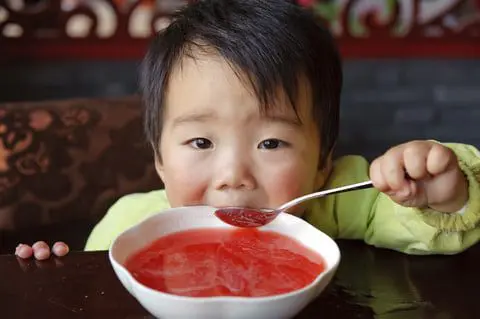 Kid-Drinking-Soup