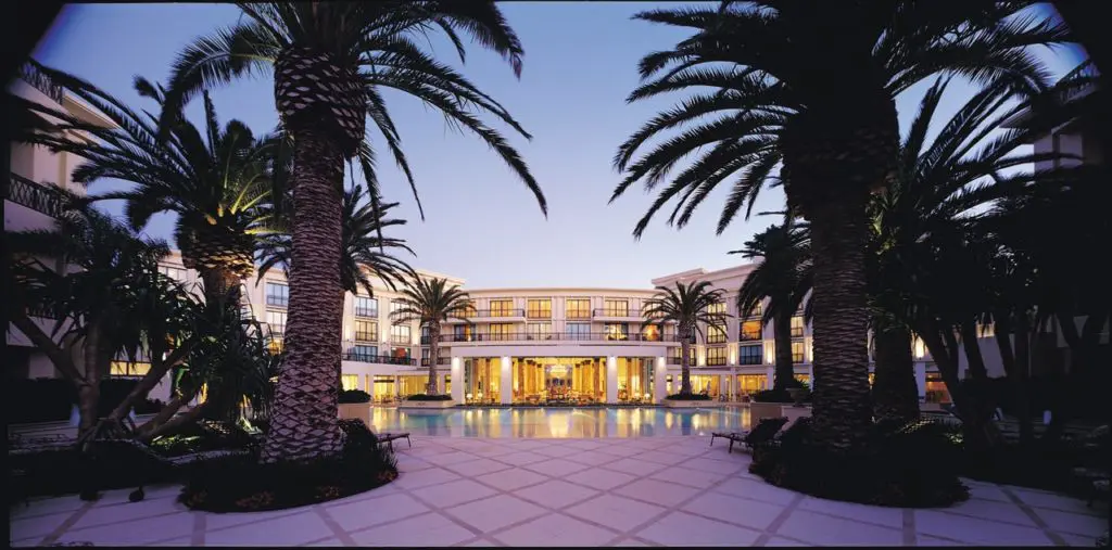 The Top 7 Luxury Hotels in Australia 79 palazzo-versace-at-dusk-01