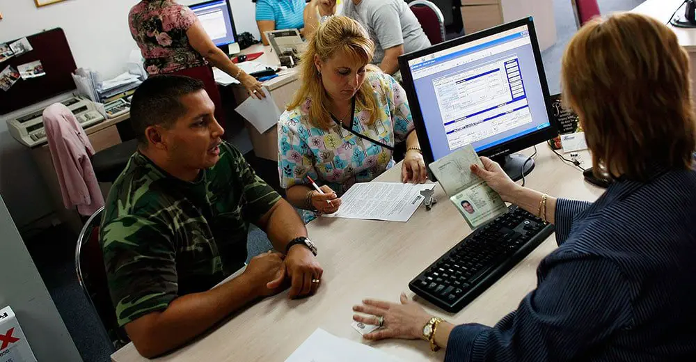 Should Travel Agents charge fees for their consultations?