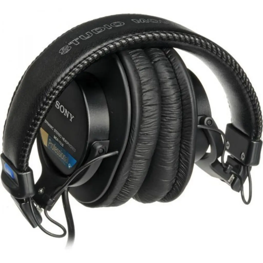 #KOGiftGuide: Need a gift for the tech obsessed? 23 son-mdr7506_folded