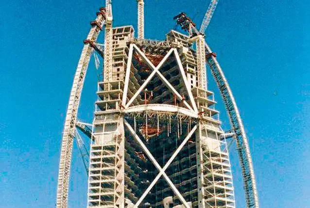 Fishing village to modern metropolis: Dubai (in pictures) 47 Burj-Al-Arab_old