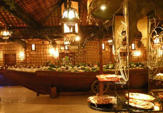 City Guide: Shimmering Abu Dhabi 16 al-dhafra