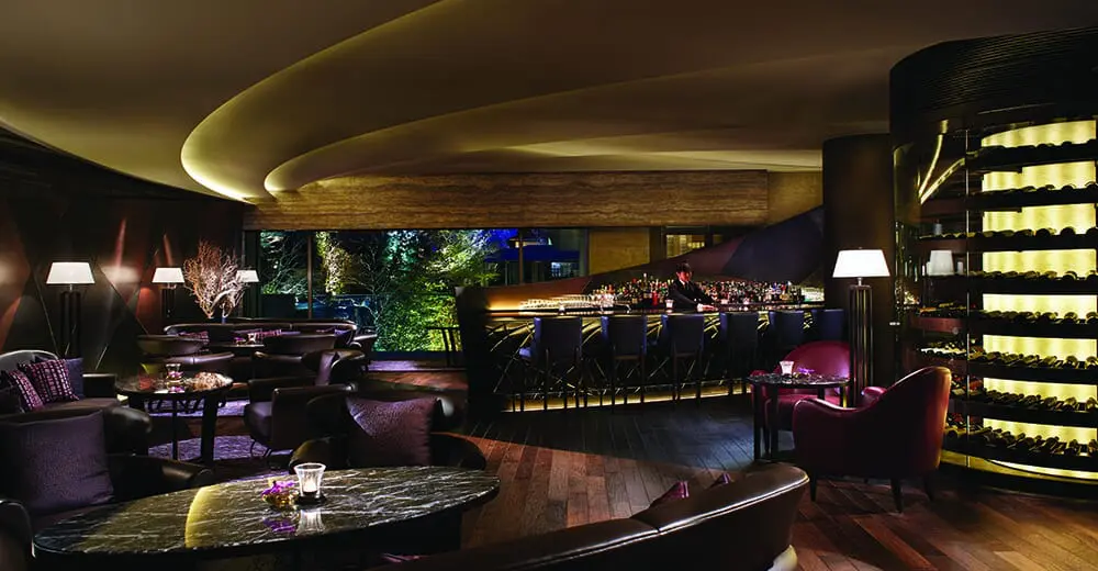 Discover Japan's opulent bars