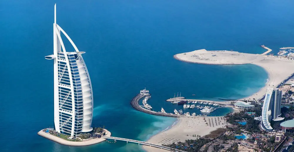 Is this the next big destination for young Aussie travellers? 8 Dubai