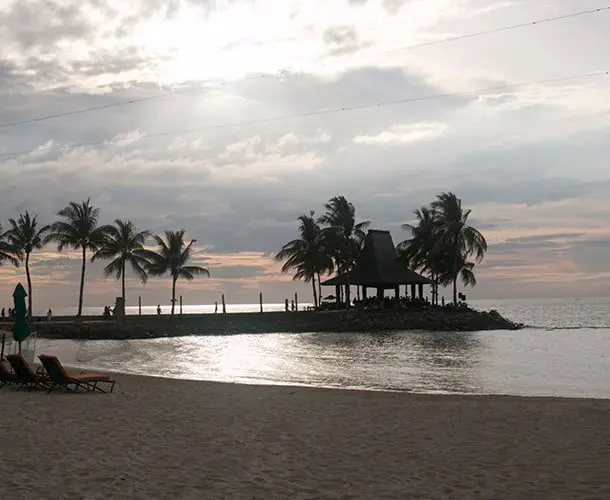 Places to stay in Malaysia 14 Tanjung Aru 2