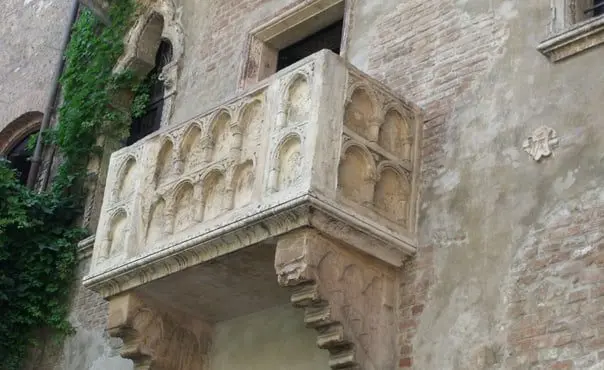 5 romantic escapes 17 Venice Italy