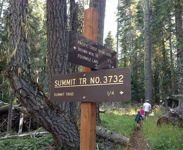 The Pacific Crest Trail Guide 19 Crest Trail 4