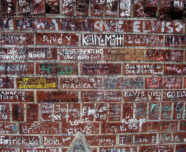 10 things you never knew you could do at Graceland 38 Elvis 5