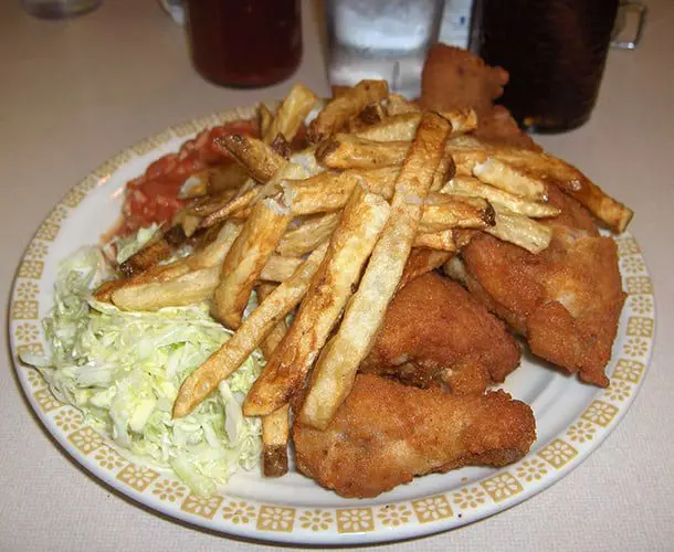 A Culinary Tour of the Midwest 22 Fried chicken