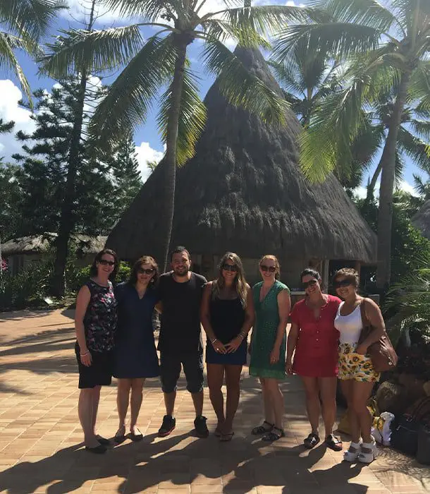 Agents discover New Caledonia 1 New Cal Famil