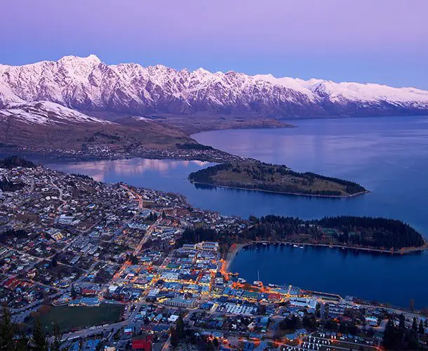 Earlybirds at Queenstown’s closest ski areas 8 Queenstown middle 2