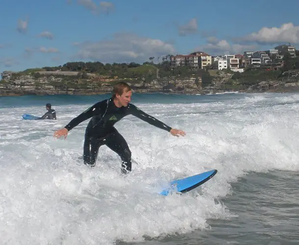 Learn how to surf in 8 steps 31 Surfing 7
