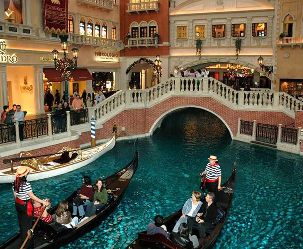 Best outlet shopping in America 28 Victoria story 7