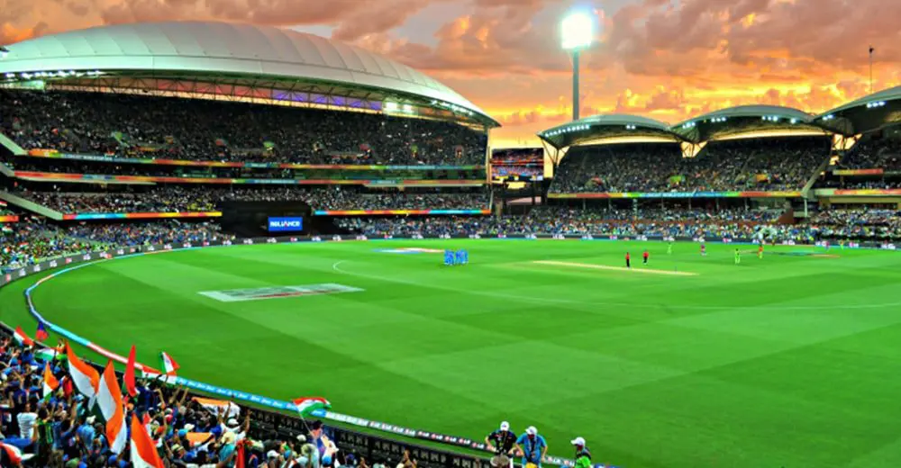 Indian cricket fans head Down Under