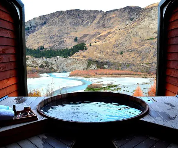 City Guide: Queenstown 25 pool