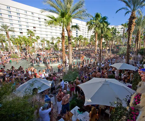 KarryOn's Ultimate guide to Sin City 19 victoria story 4