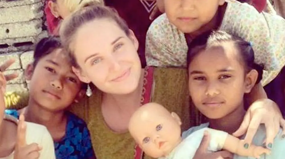 Nepal earthquake: search underway for Aussie travellers