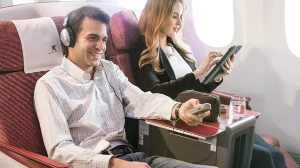 4 reasons to book clients on LAN's new 787 to Sydney 20 Passengers on LAN