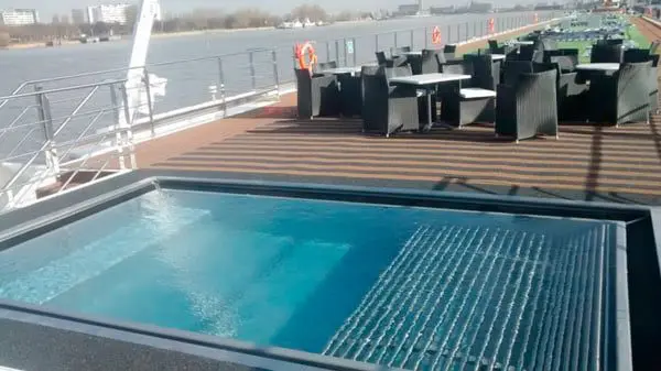 Scenic Vitality pool