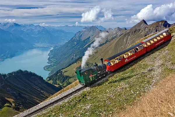 Be a Swiss Travel Pass Superstar 1 Untitled-3
