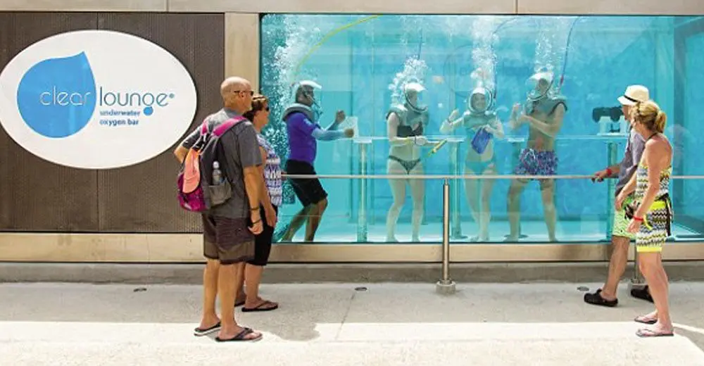 Cheers! Mexico opens world's first underwater oxygen bar