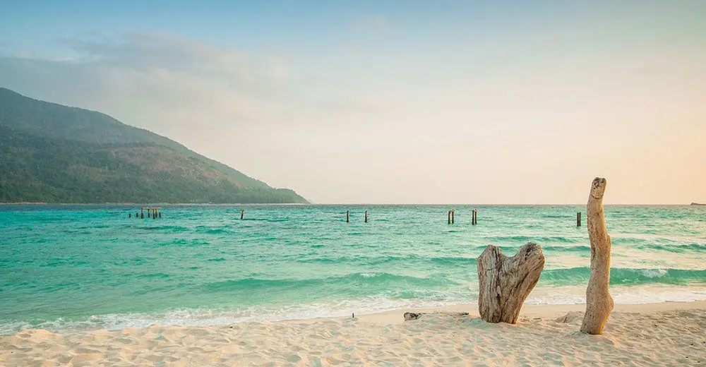 These short and sweet escapes are so close you can almost touch them!