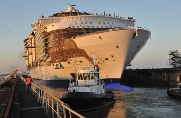 First pics of the world's largest cruise ship 4 Harmony of the Seas 3