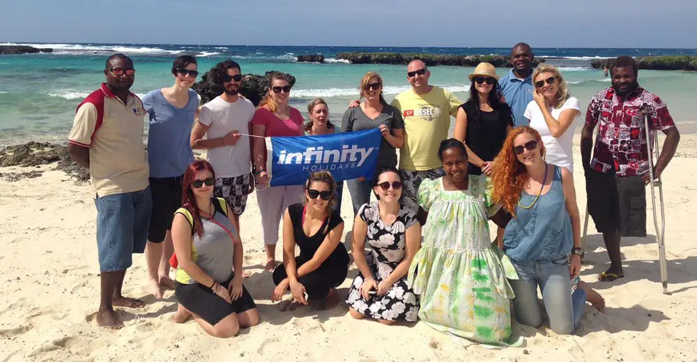 Flight Centre agents return to Vanuatu 9 Infinity