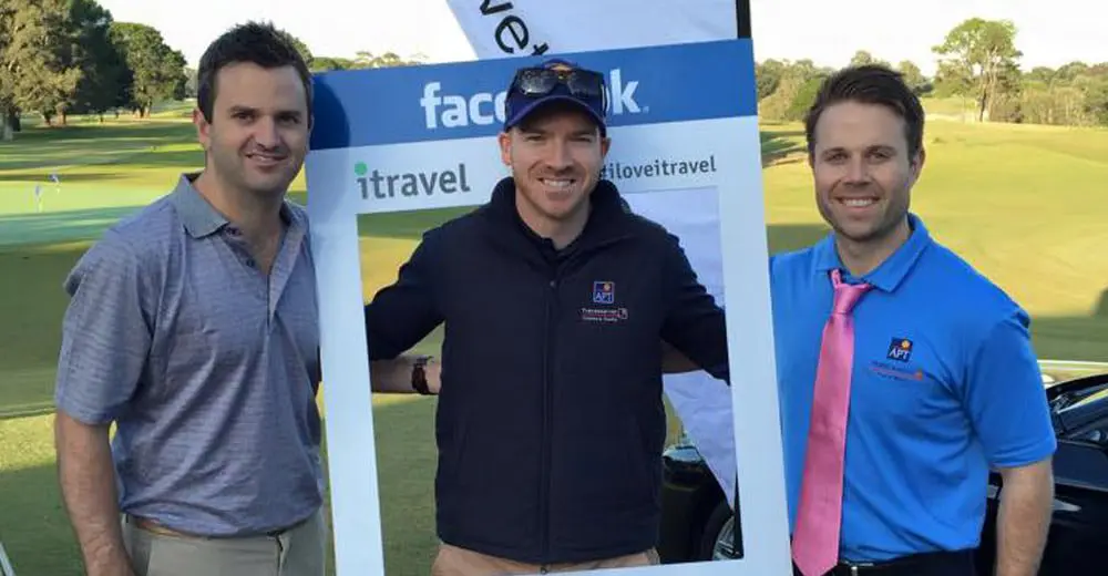 itravel agents putt for charity