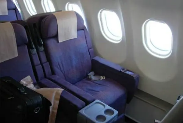 20 strange questions travel agents get 3 “Can you ask the airline to block the seat next to me so I can stretch out?”