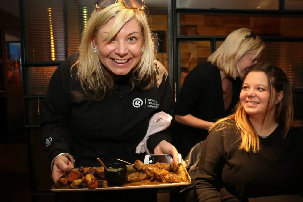 Gadventures_Microfamil_karryon