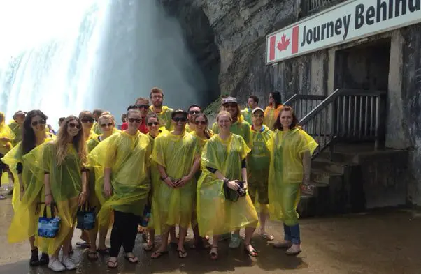 STA Travel agents explore Canada’s youthful side 11 STA 2