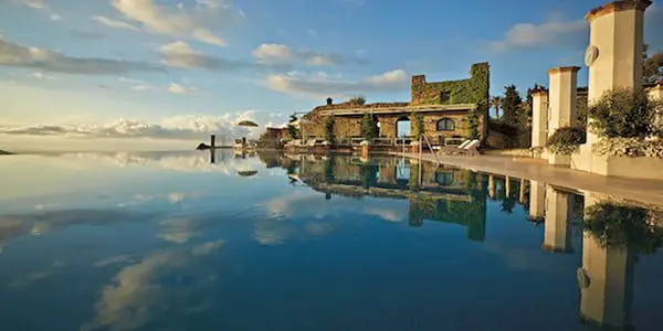 5 global hot spots to plan your escape to 20 Untitled-1