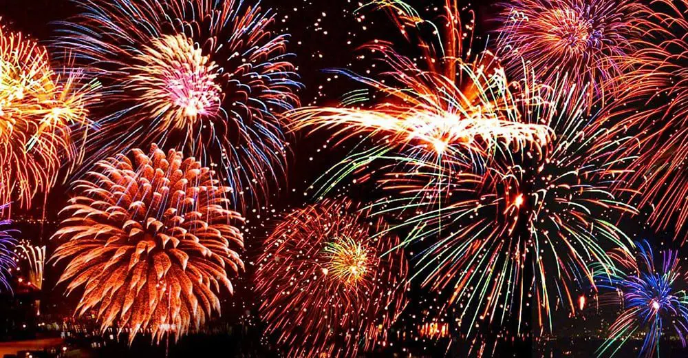 P&O Cruises celebrates with digital fireworks