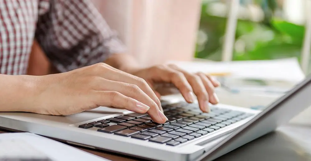 2 in 3 Aussies post online reviews after positive experiences