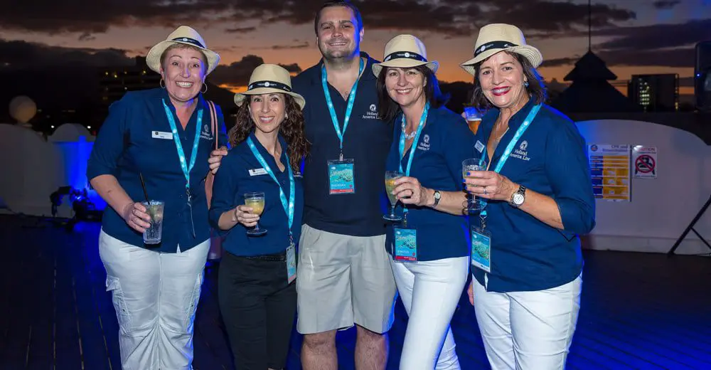 travel news helloworld agents 8