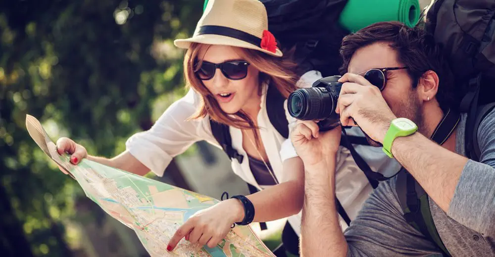 Currencies & share markets – do travellers really care?