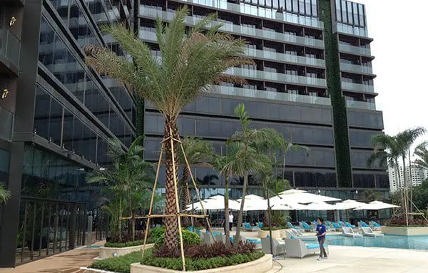 Luxury hotels in Macao are in the biz of delivering the exceptional – every time! 29 roose