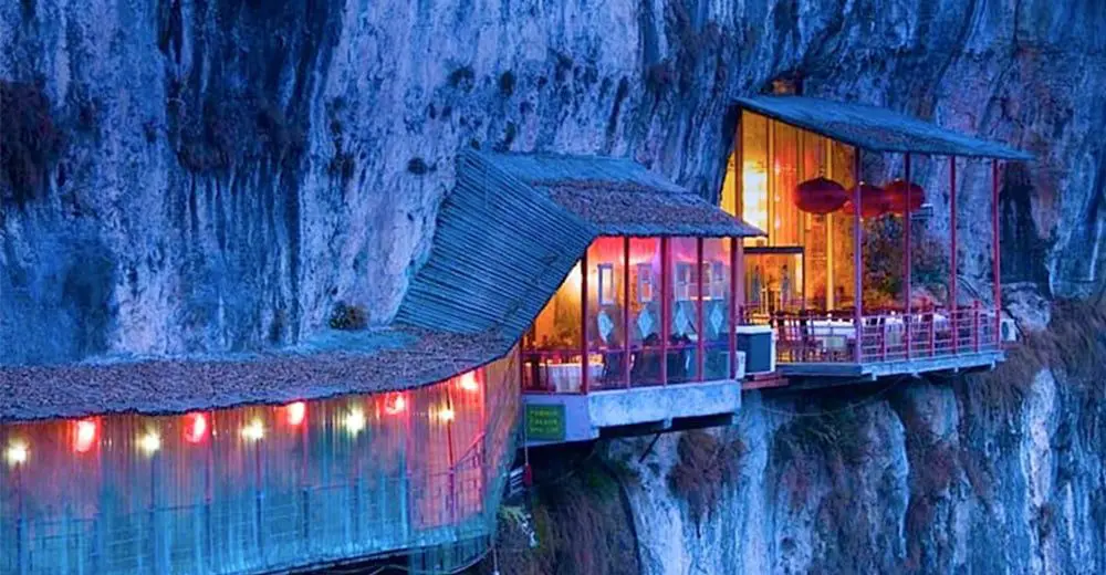 9 of the World's Best Outdoor Dining Experiences