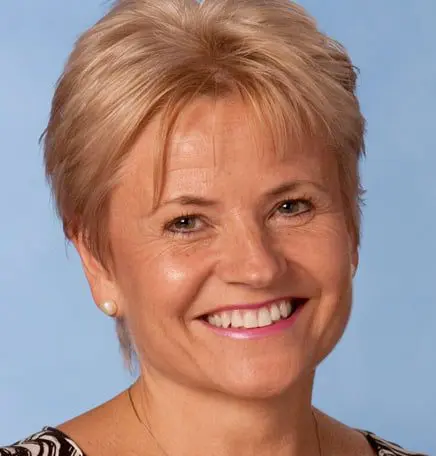 2016 is the year of United Airlines in Australia 7 Alison