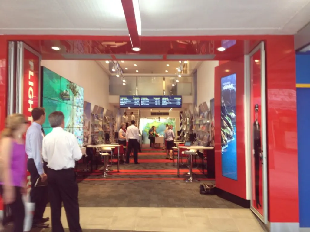 Flight Centre buys into two companies in one day