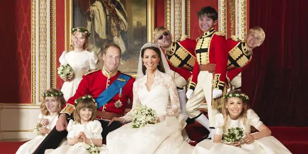 Wed 23 Dec: 10 travel news stories you need to know today 28 travel news KarryOn christmas card .